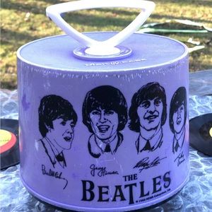 RARE Vintage 1966 Beatles ‘Disk Go Case’ 45rpm travel tote (NEMS- original)